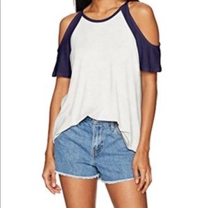 Cold shoulder knit baseball tee.